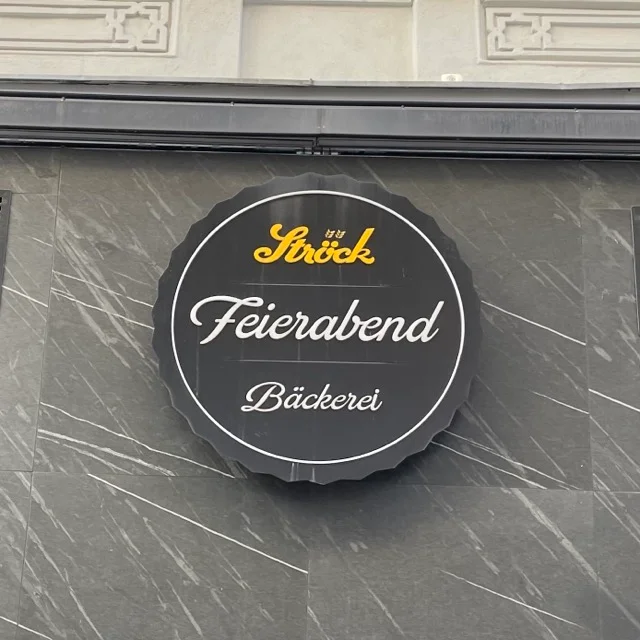 Street sign and lettering photographed for typography inspiration, image 35.